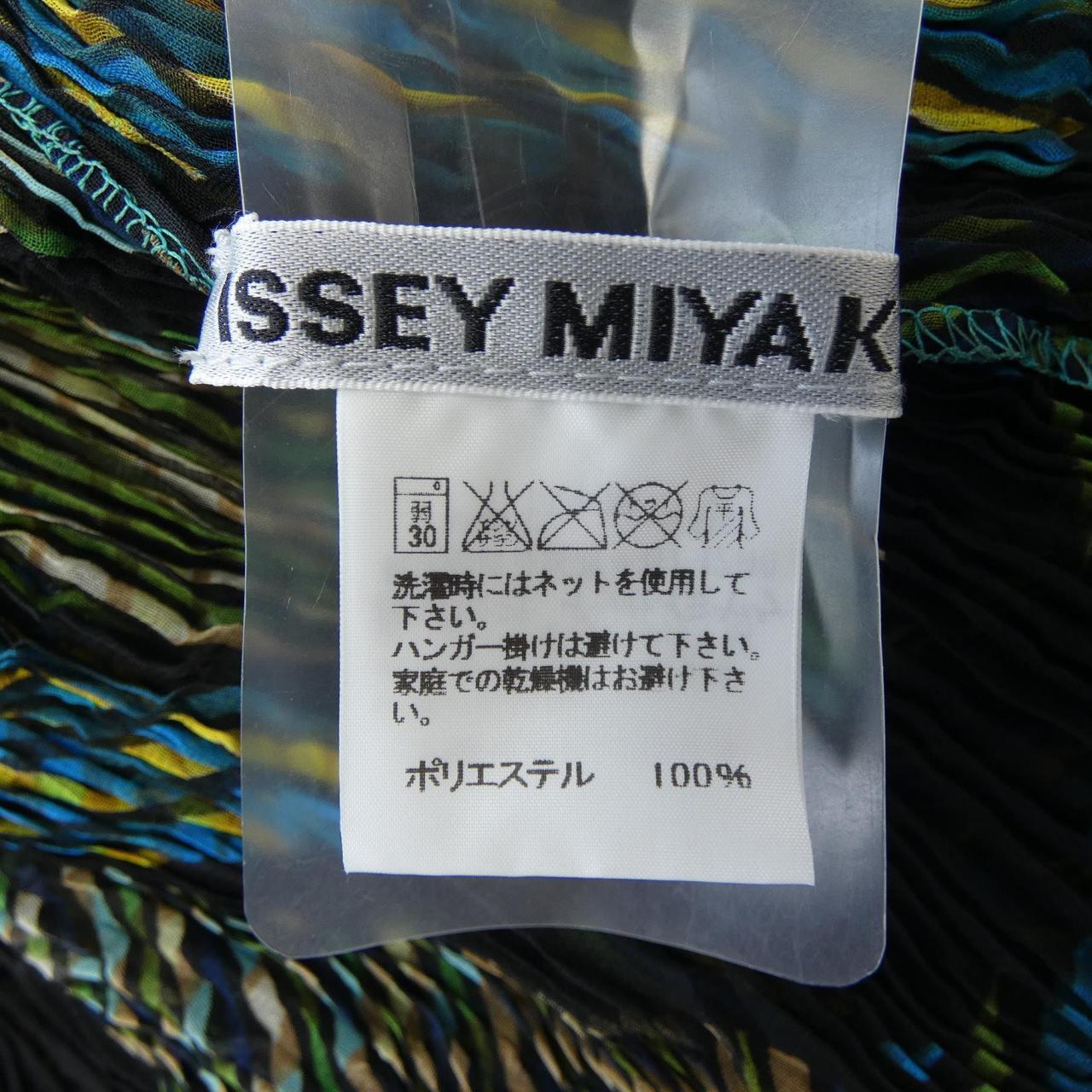 ISSEY MIYAKE上衣