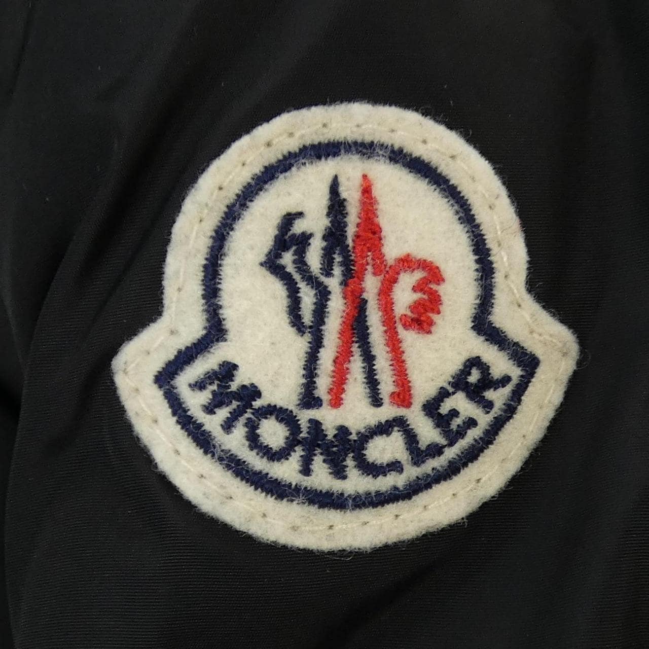モンクレール MONCLER NESEA ダウンジャケット