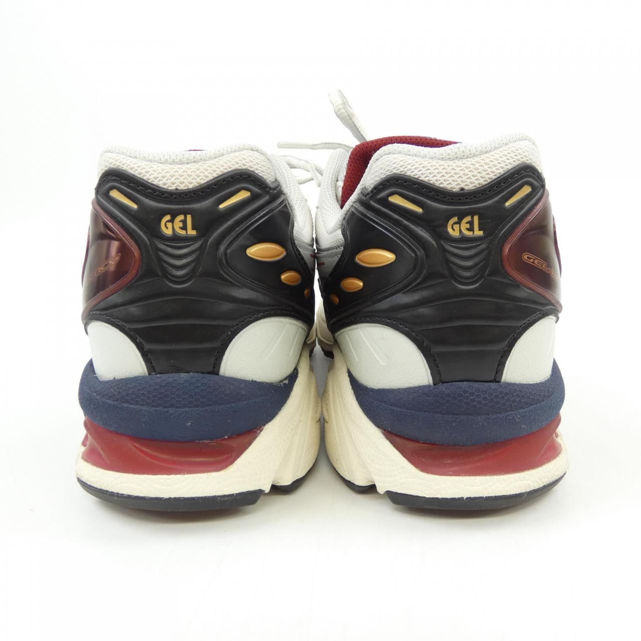 アシックス ASICS 1203A325-100 スニーカー