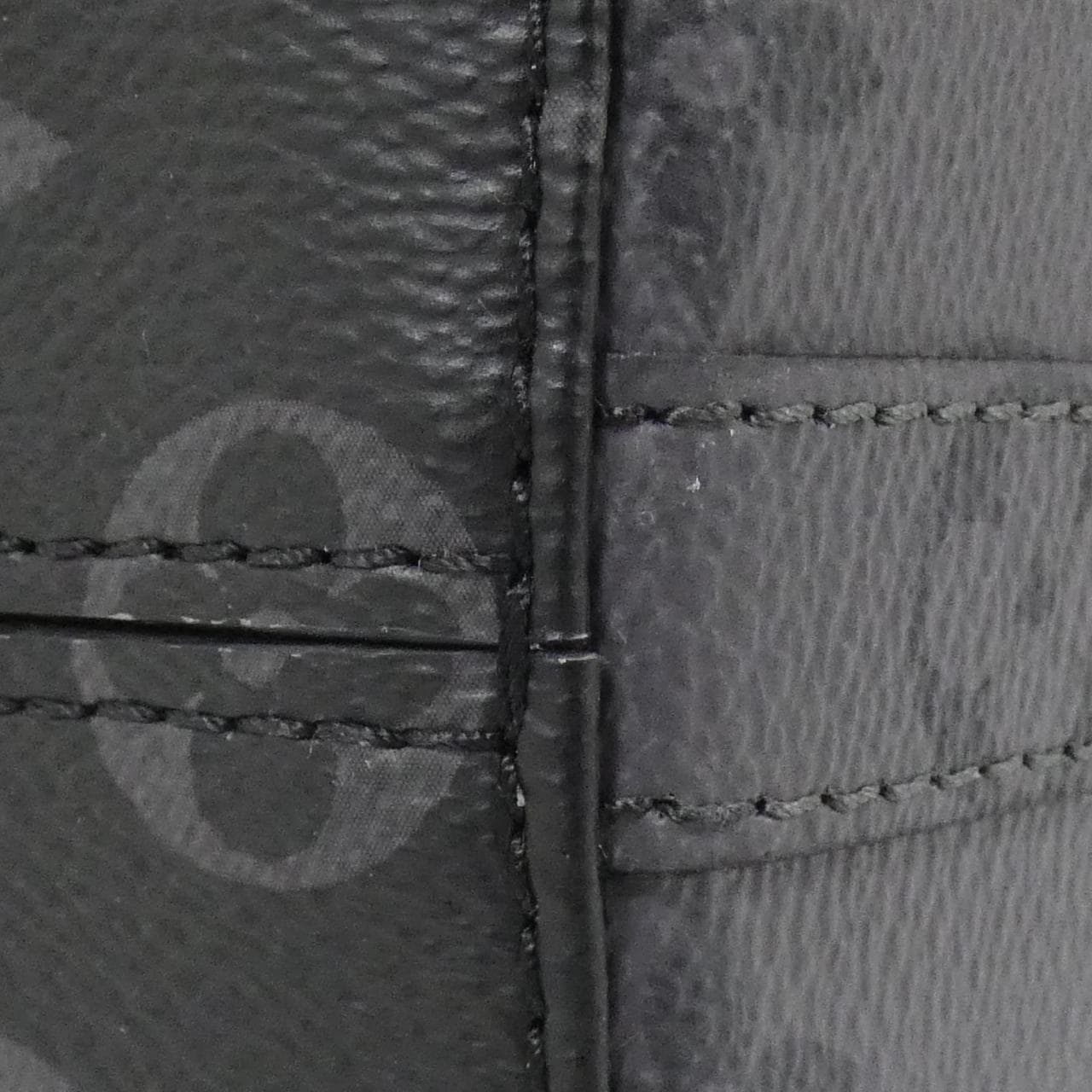 ルイヴィトン モノグラム エクリプス リバース シティ キーポル M45936 ショルダーバッグ