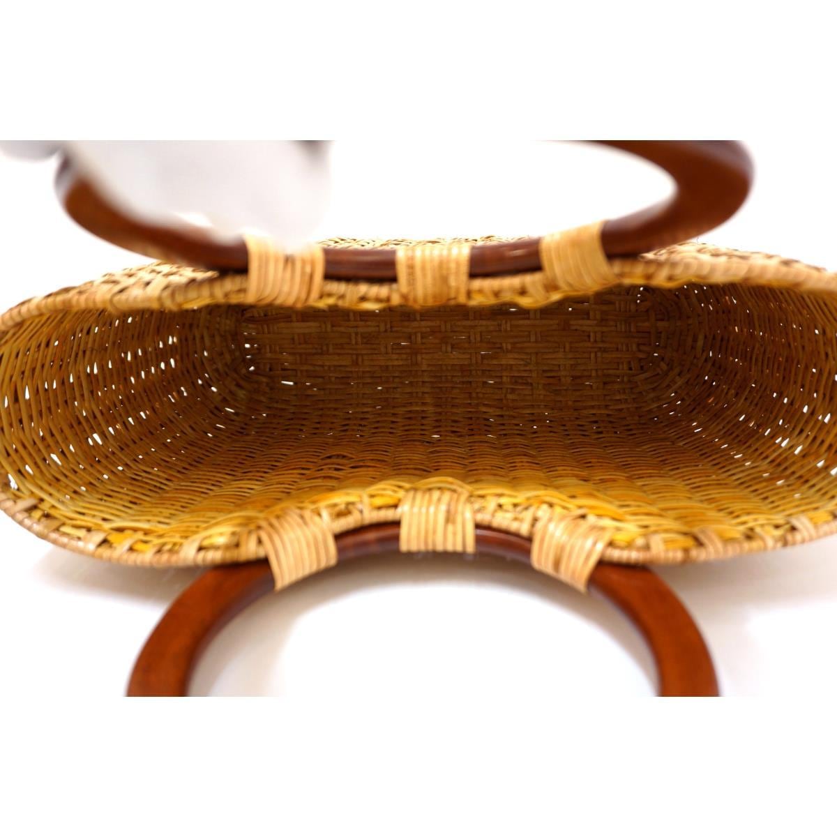 【新品】カゴバッグ　籐　巾着付き