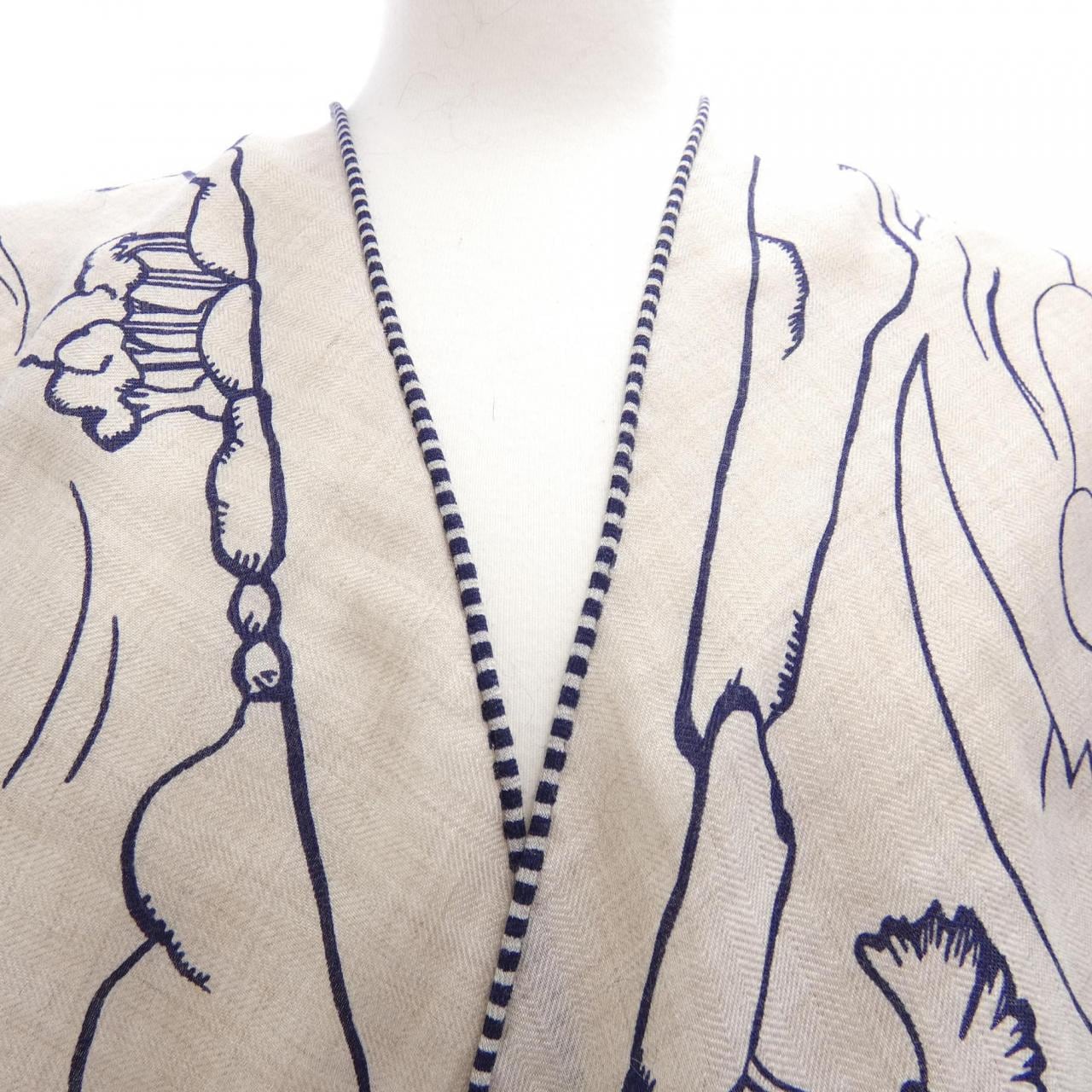 エルメス HERMES MILLE ET UN LAPINS H364007S トライアングルジェアン ショール