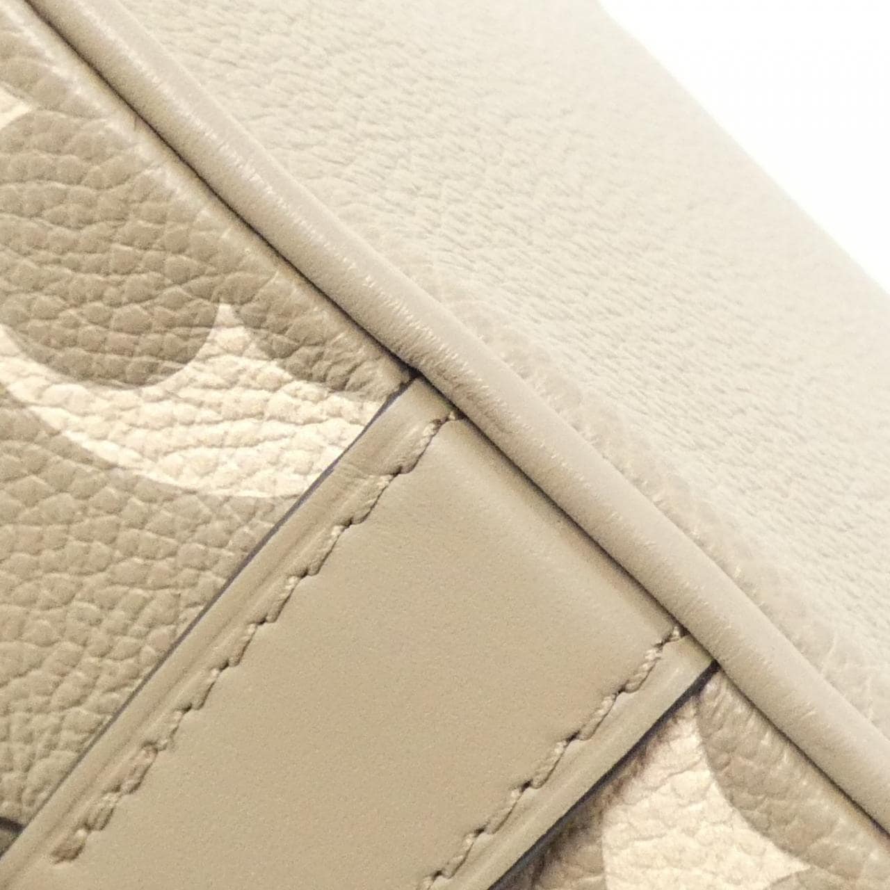 ルイヴィトン バイカラー モノグラム アンプラント オール イン BB M13045 ショルダーバッグ