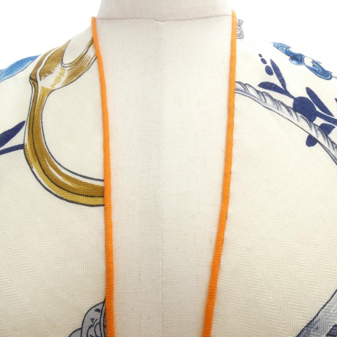 エルメス HERMES ETRIERS REMIX H363502S トライアングルジェアン ショール