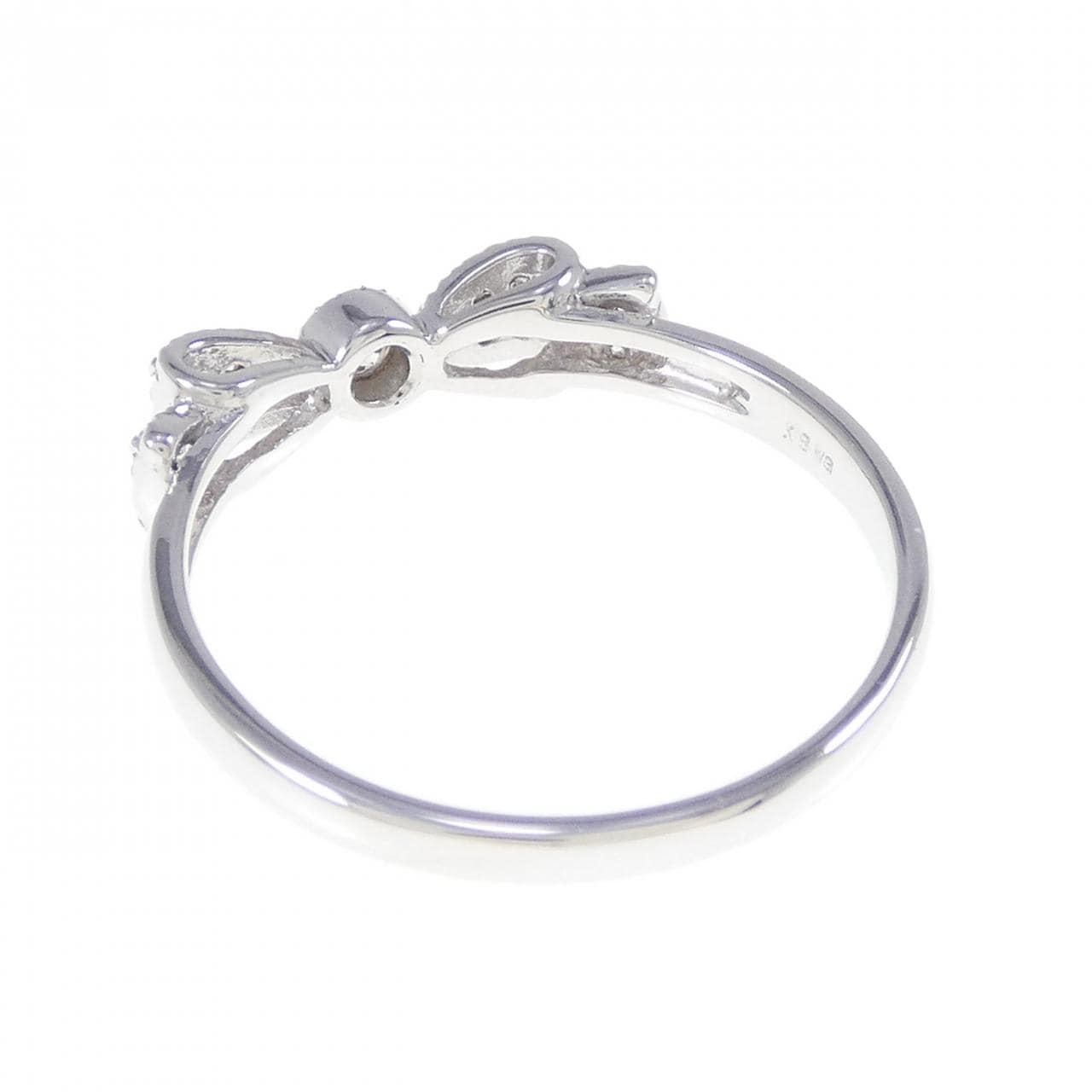 K18WG リボン ダイヤモンド リング 0.20CT