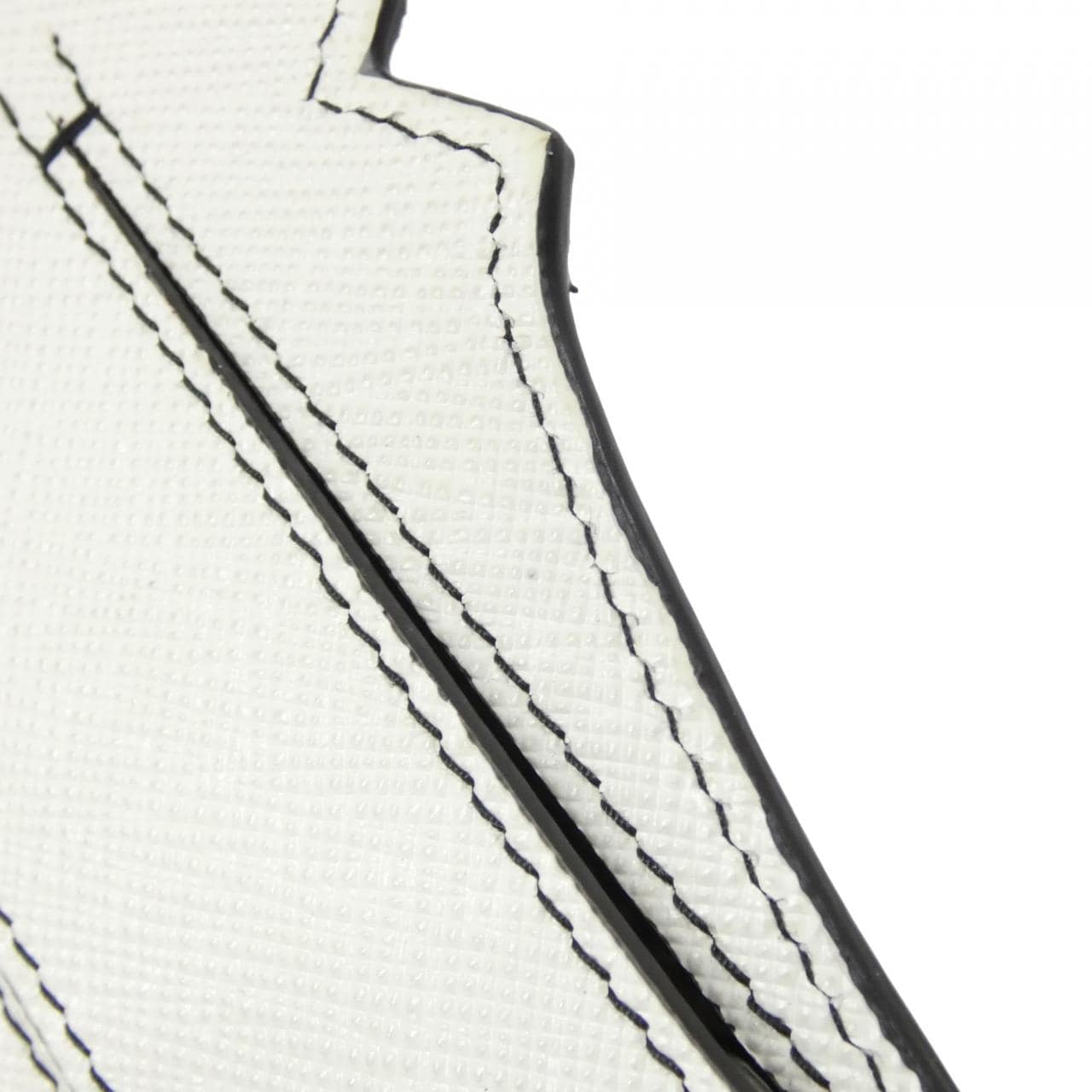 プラダ 2EN044 ネームタグ