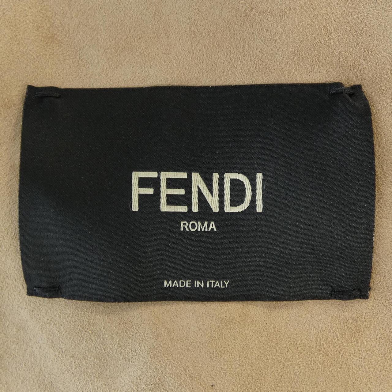 フェンディ FENDI FPJ045 AFRZ レザージャケット