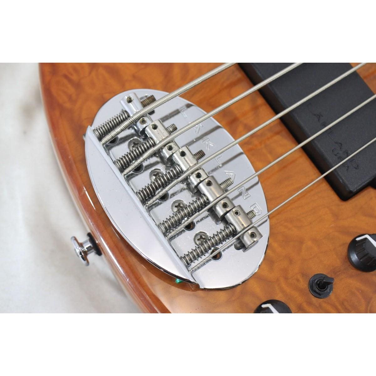 ＬＡＫＬＡＮＤ　５５－９４　ＤＥＬＵＸＥ