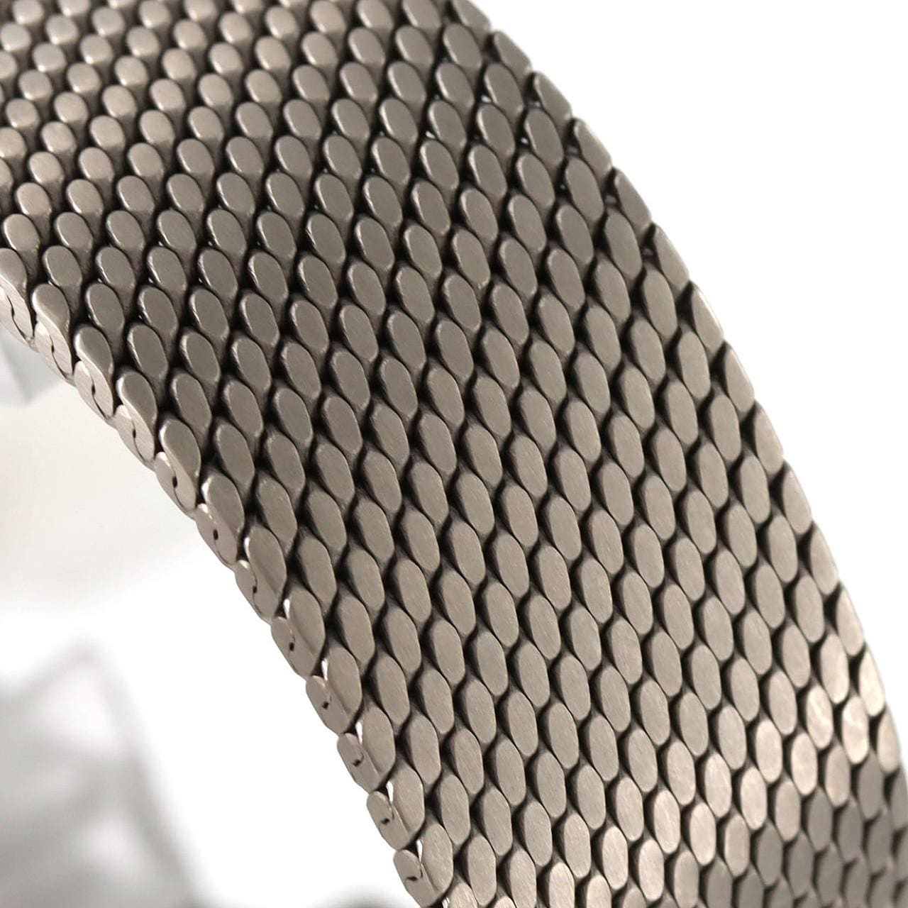 オメガ シーマスターダイバー300M･007エディション TI 210.92.42.20.01.001 TI 自動巻