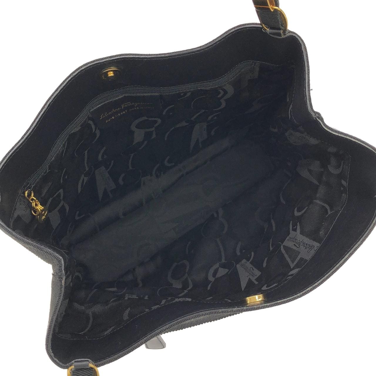 【ヴィンテージ】サルヴァトーレフェラガモ 21 5667 ショルダーバッグ