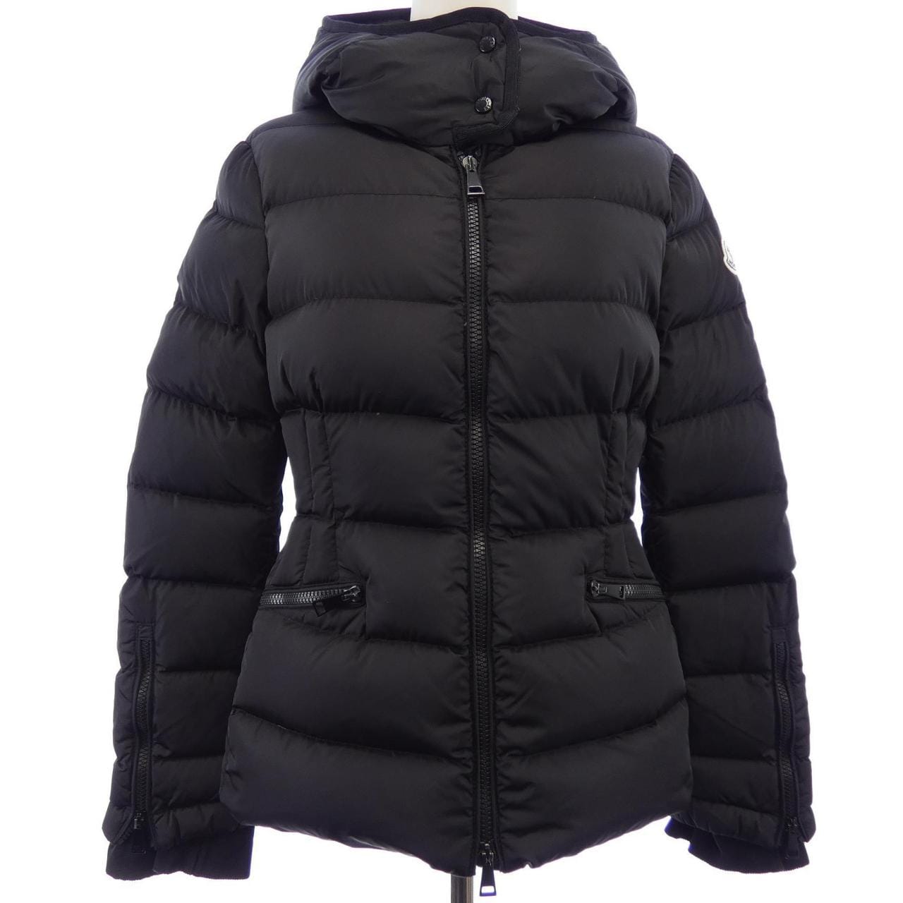 モンクレール MONCLER BETULA ダウンジャケット