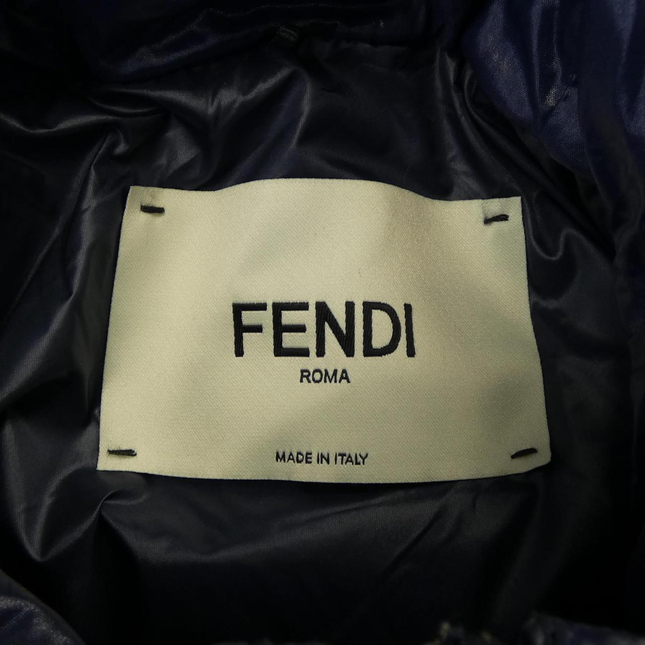 フェンディ FENDI ダウンジャケット