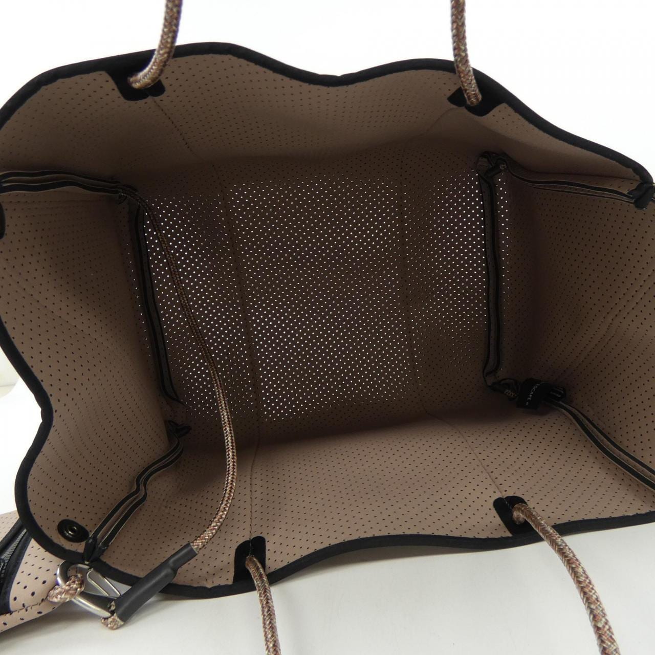 ステイトオブエスケープ STATE OF ESCAPE BAG