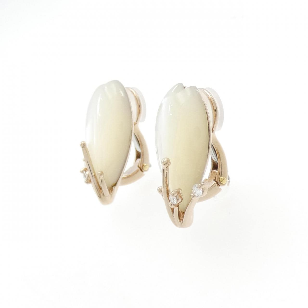 TASAKI Mother of Pearl Earrings