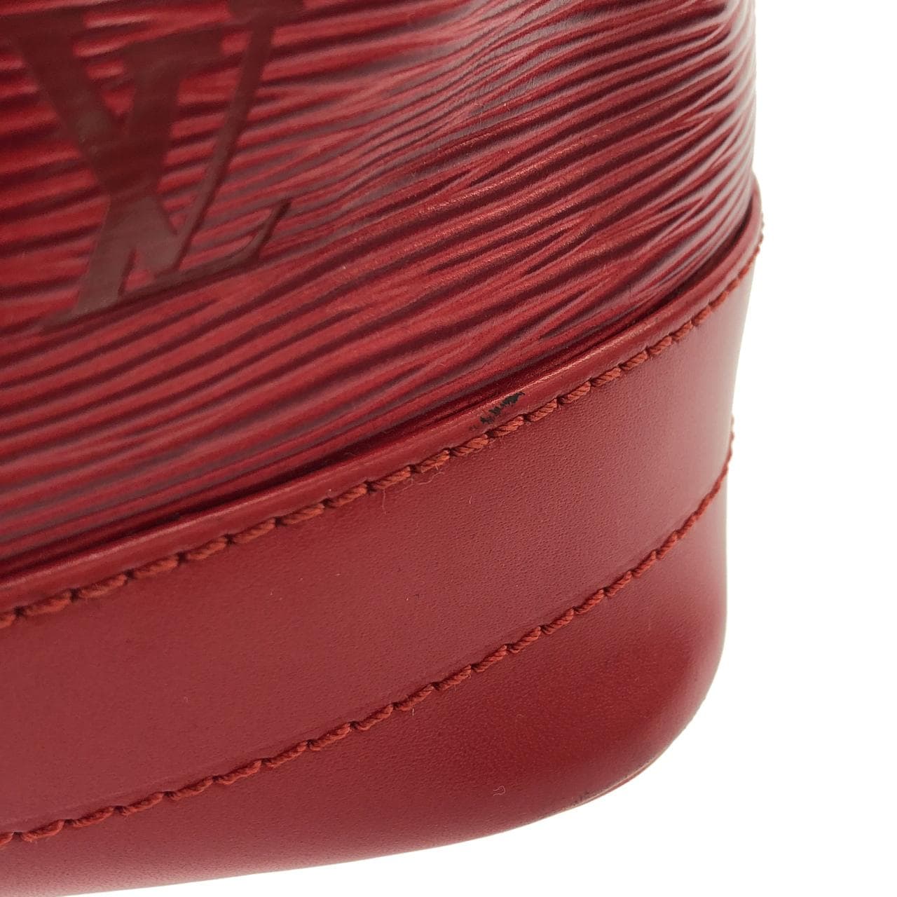 ルイヴィトン エピ ノエ M44007 ショルダーバッグ