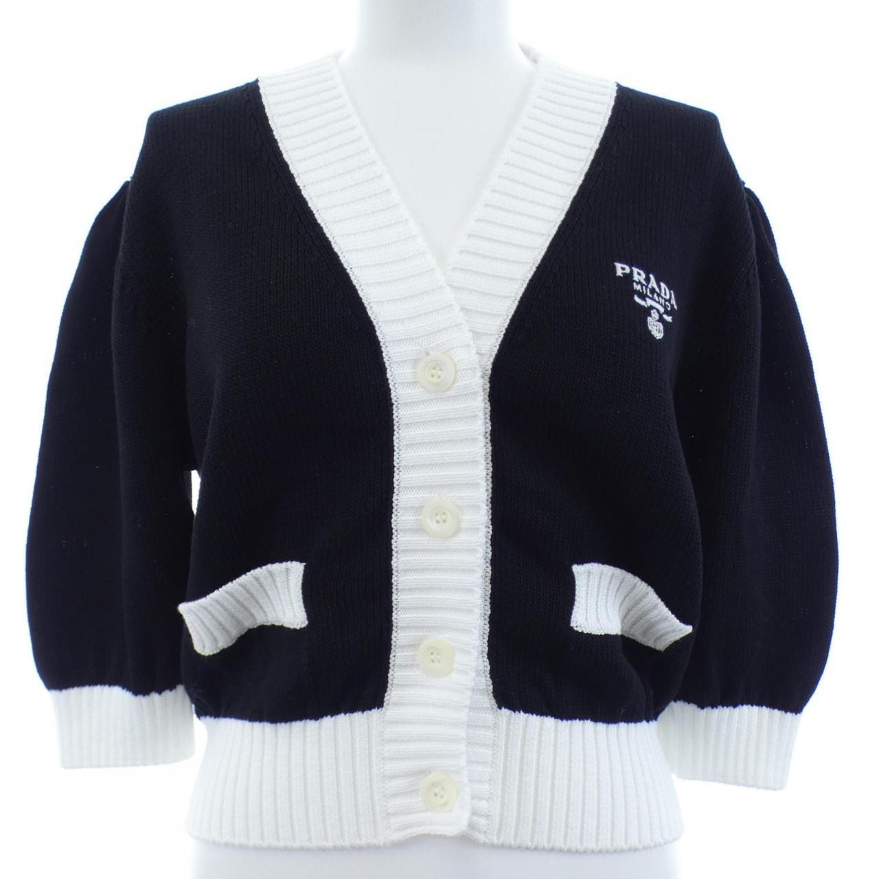 プラダ PRADA クロップド セミラグランショルダー P25I04 S211 1ZO5 カーディガン