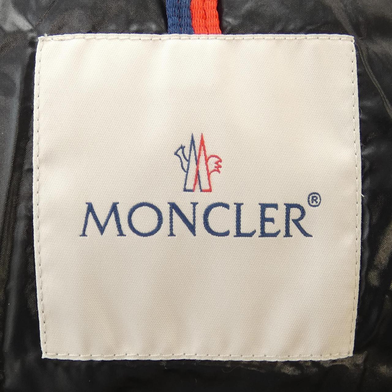 モンクレール MONCLER ダウンジャケット