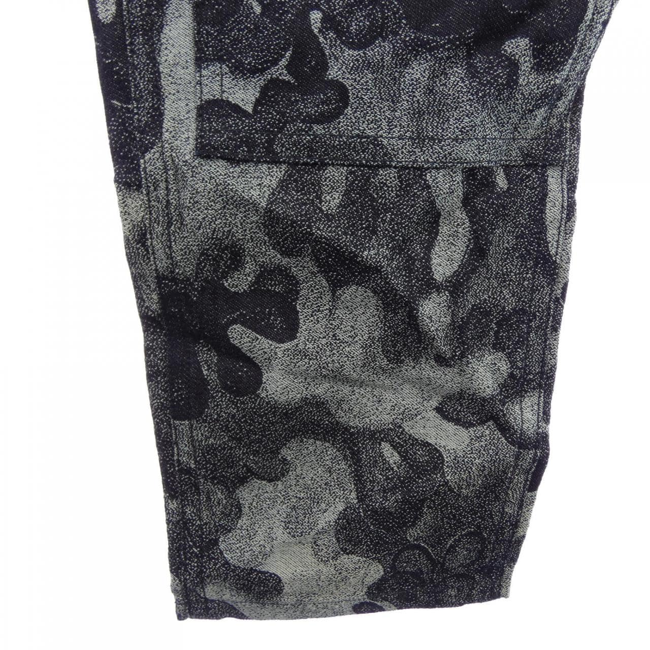 ディオール DIOR PETER DOIG 183D022A5340 ジーンズ
