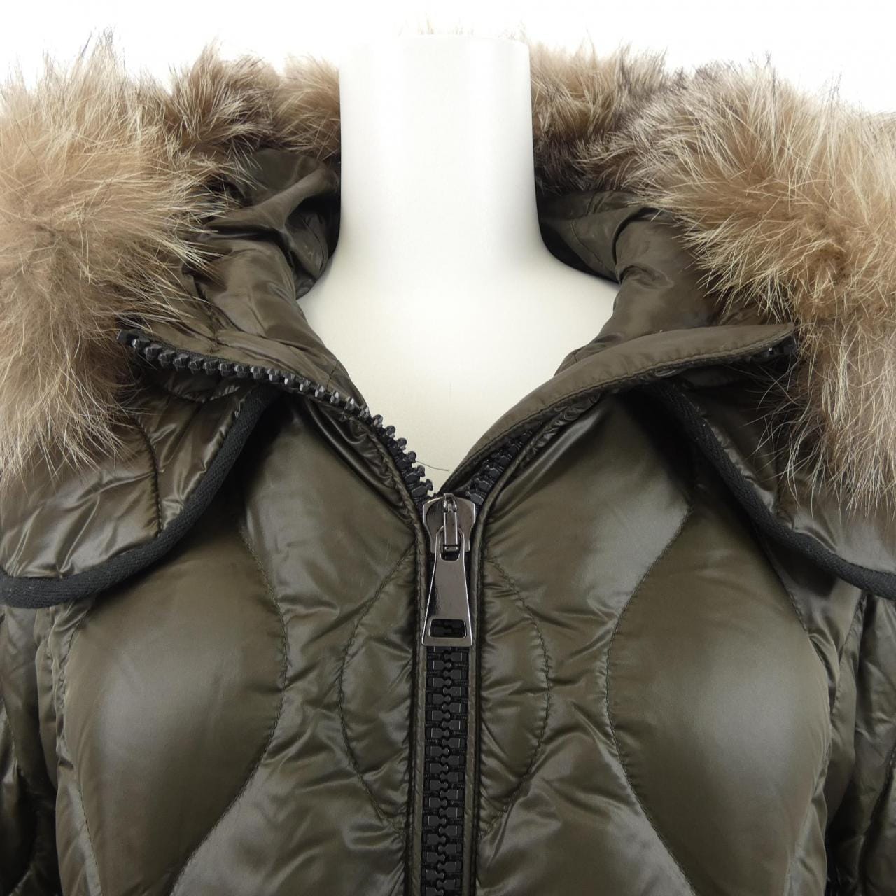 モンクレール MONCLER CAUVERY ダウンジャケット