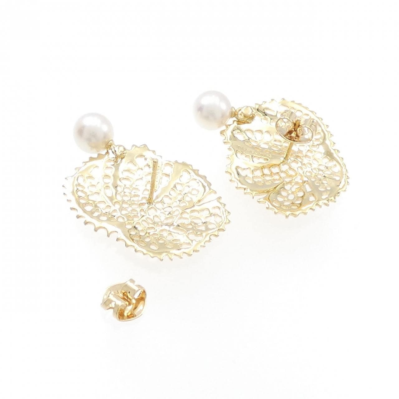 Tasaki Akoya pearl earrings 6.6mm