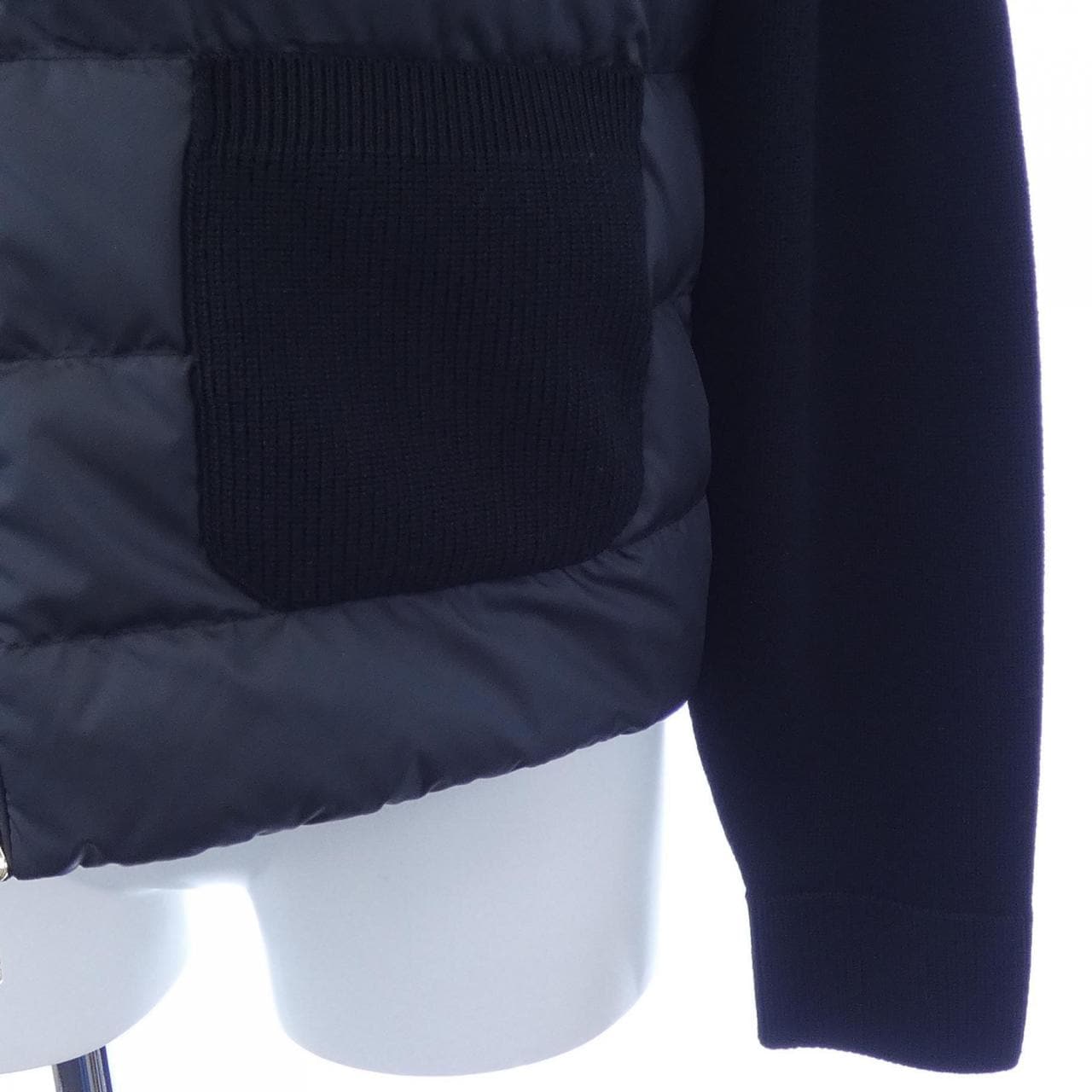 【新品】モンクレール MONCLER K20939B00036 ダウンジャケット