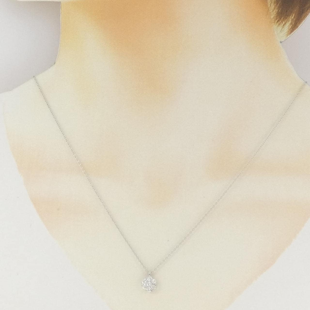 PT900/PT850 フラワー ダイヤモンド ネックレス 0.30CT