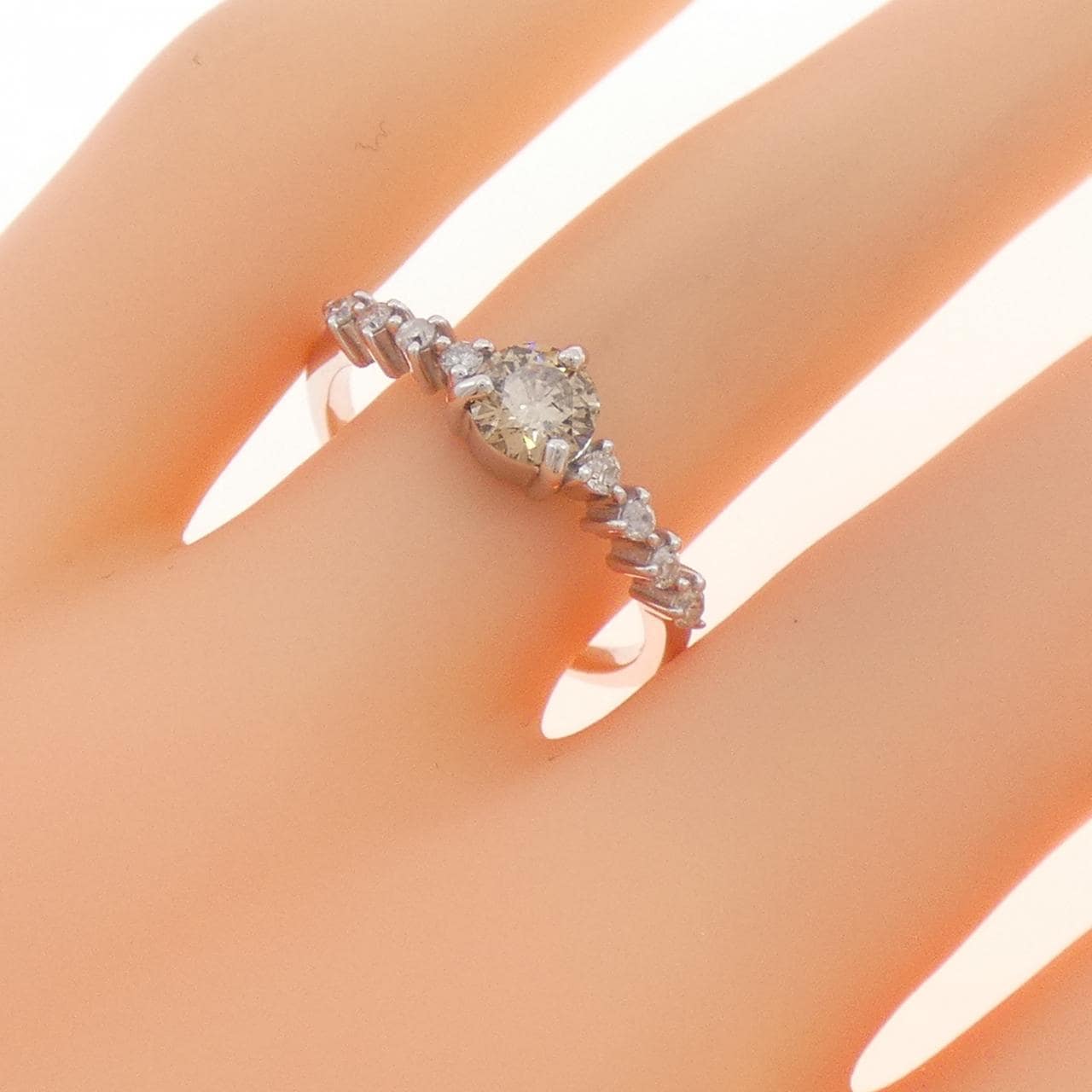 K18WG ダイヤモンド リング