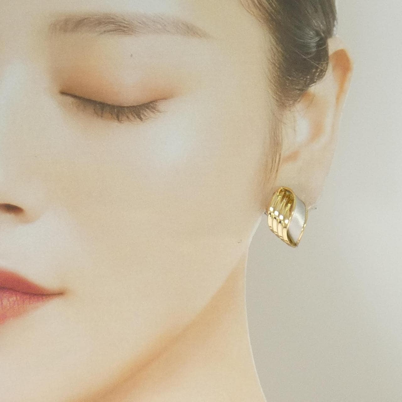 K18YG/PT900 ピアス