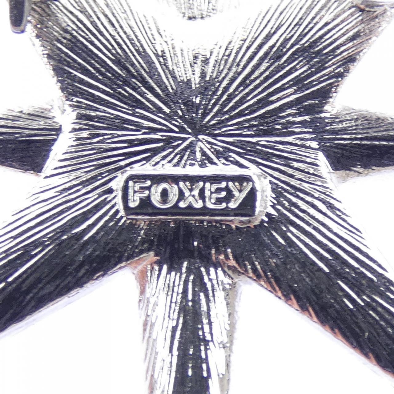フォクシー FOXEY ブローチ