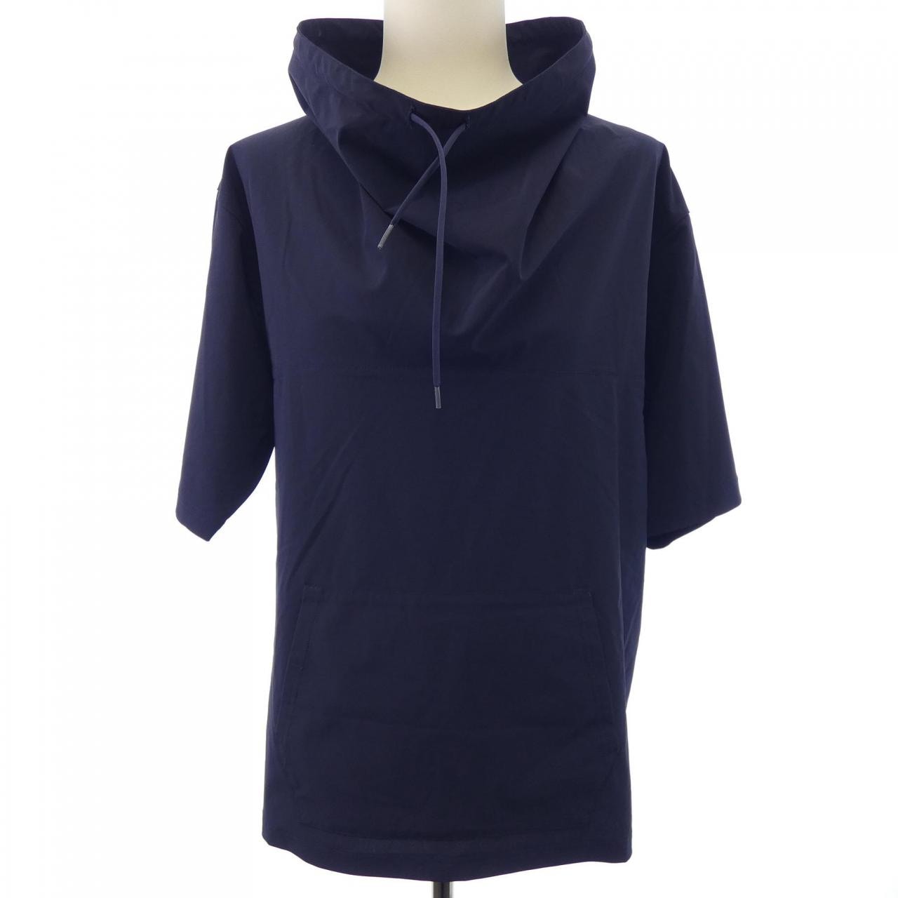 OPTIMUS VIRI DARI トップス