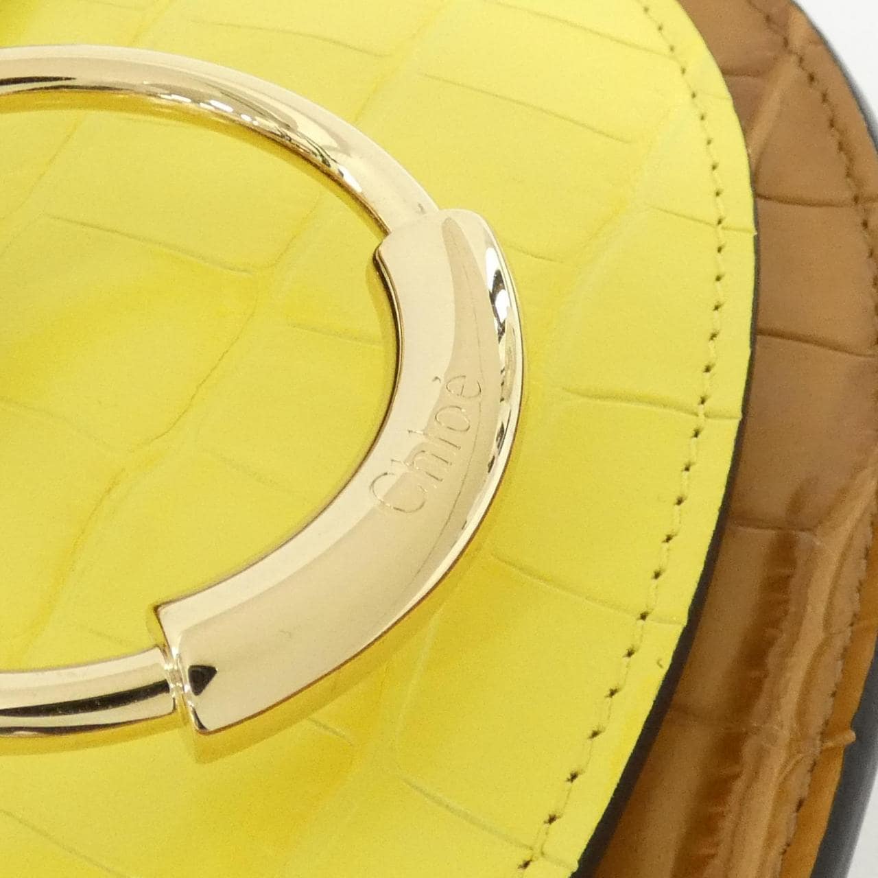 【新品】クロエ テス スモール CHC20SS153 C36 ショルダーバッグ