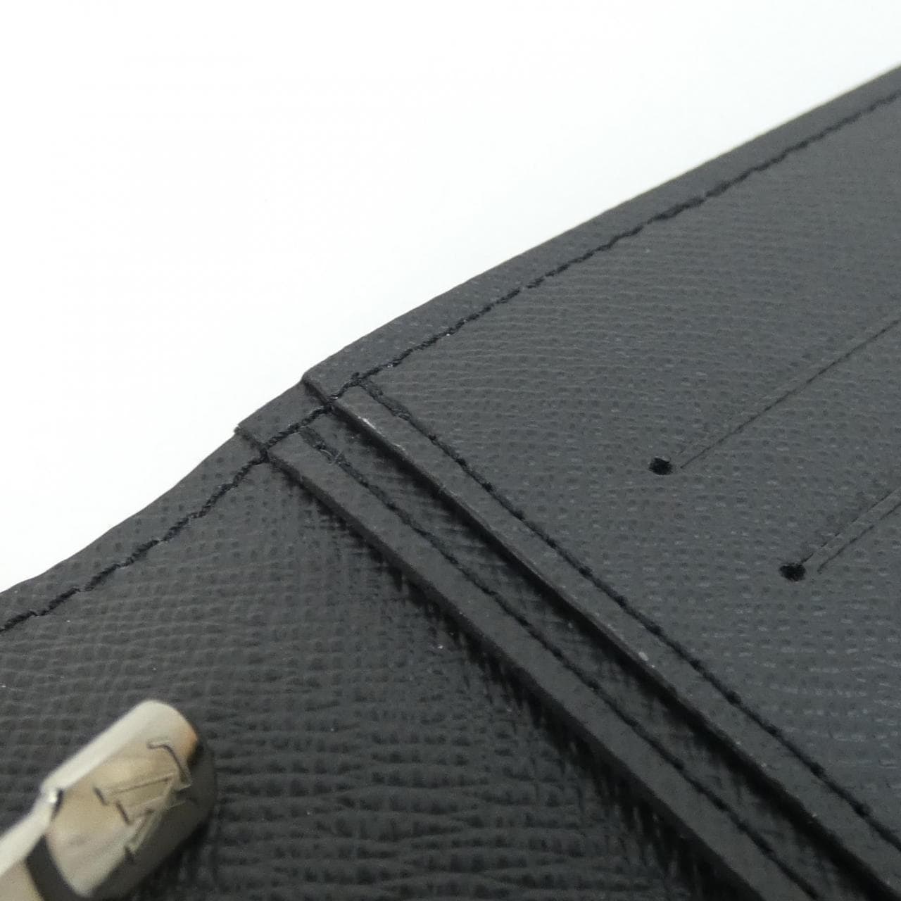 ルイヴィトン タイガ(ストライプ アニメーション) ポルトフォイユ ブラザ M64012 財布