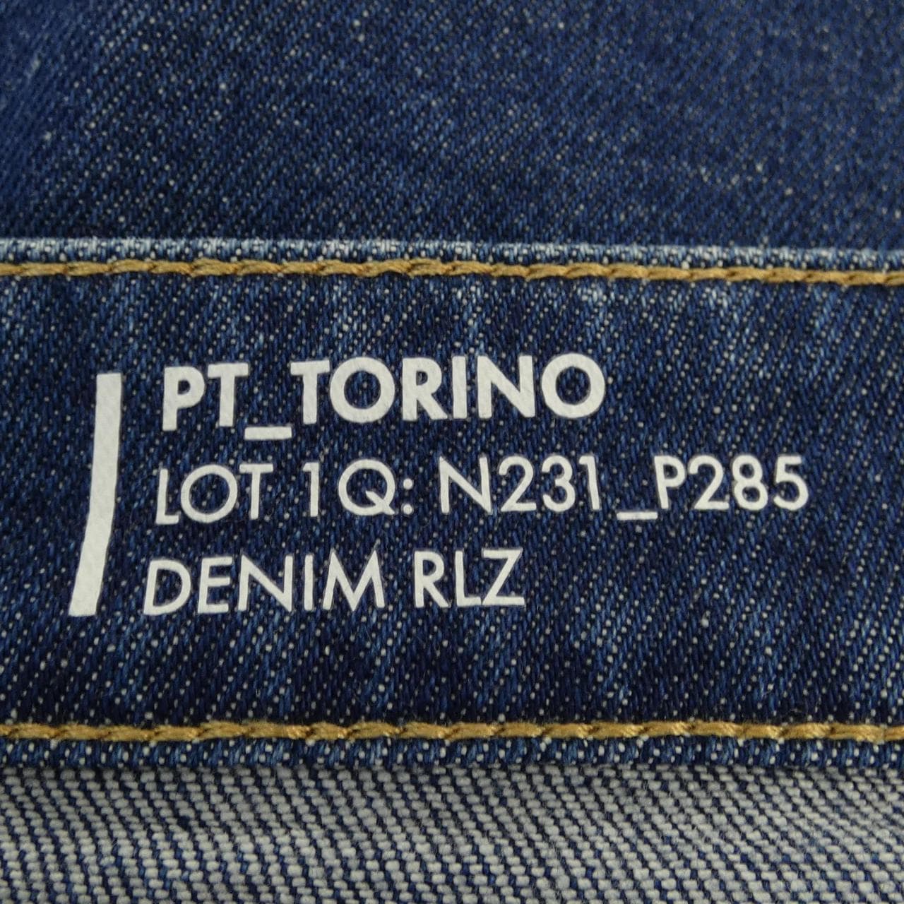 ピーティートリノ PT TORINO ジーンズ