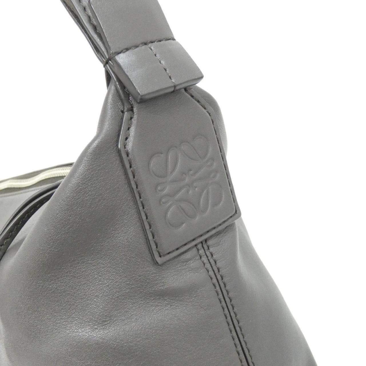 ロエベ キュービィ クロスボディ B906K70X13 ショルダーバッグ