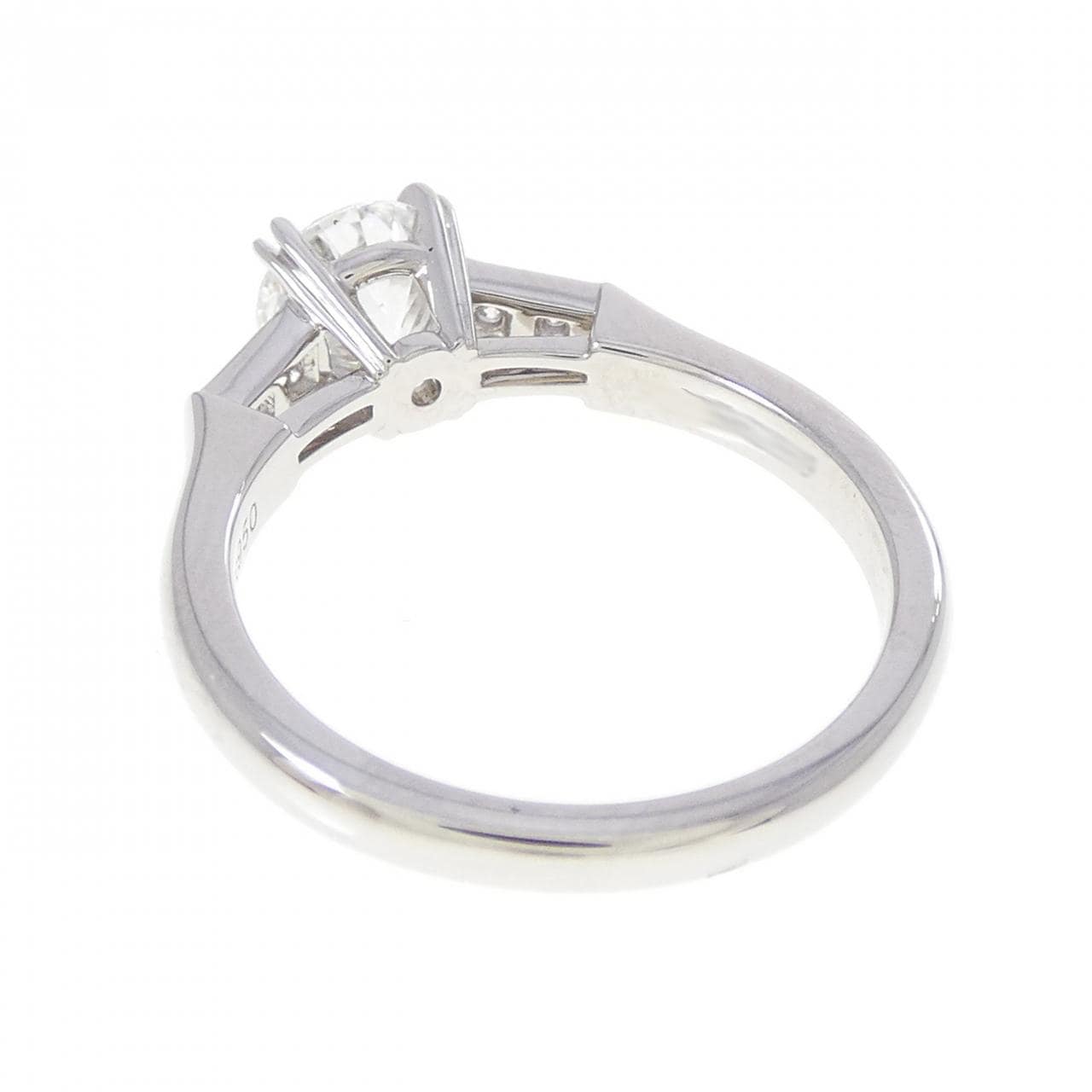 ハリーウィンストン ラウンドトリスト リング 0.73CT F VVS2 3EXT