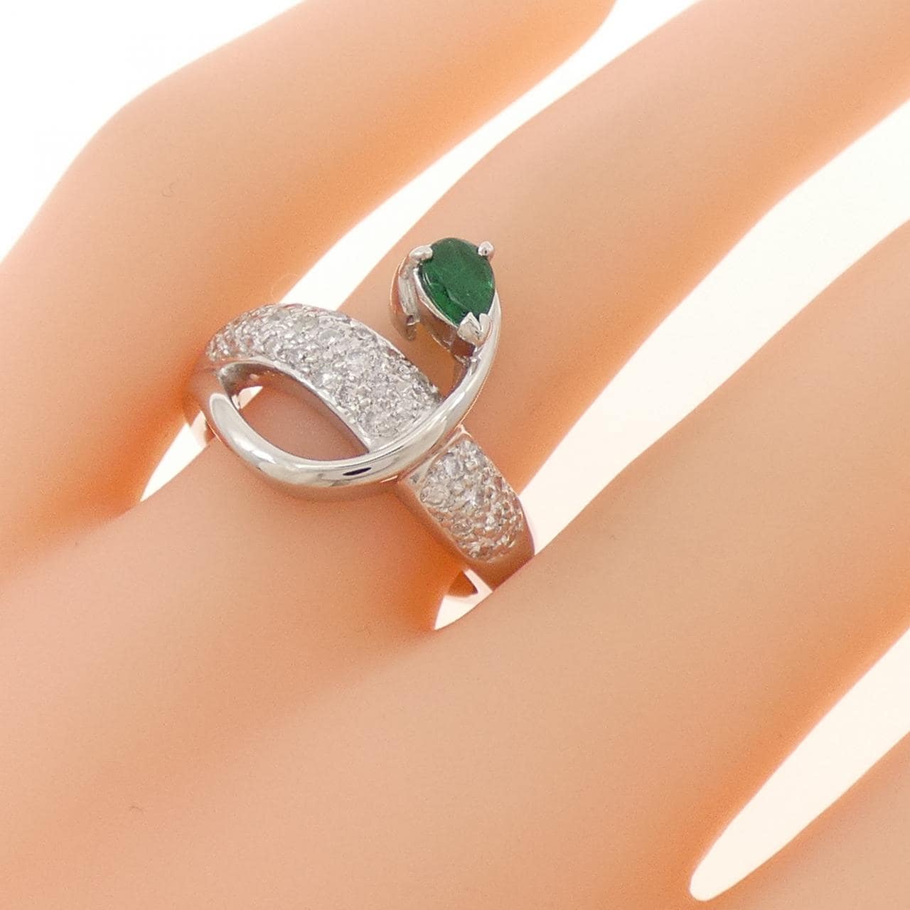 PT900 エメラルド リング 0.25CT
