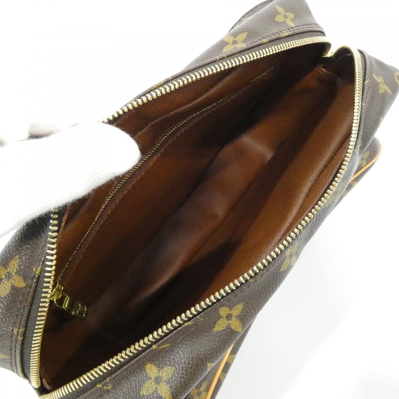 ルイヴィトン モノグラム ナイル M45244 ショルダーバッグ