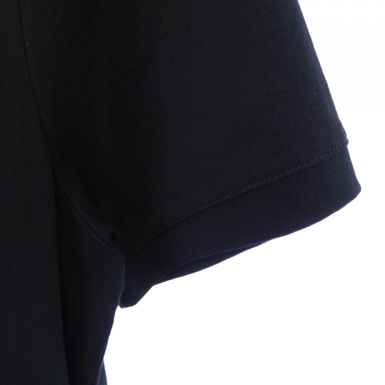 フェンディ FENDI FY0682 O9K Tシャツ