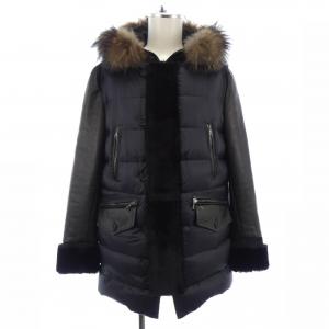 EMMETI down coat