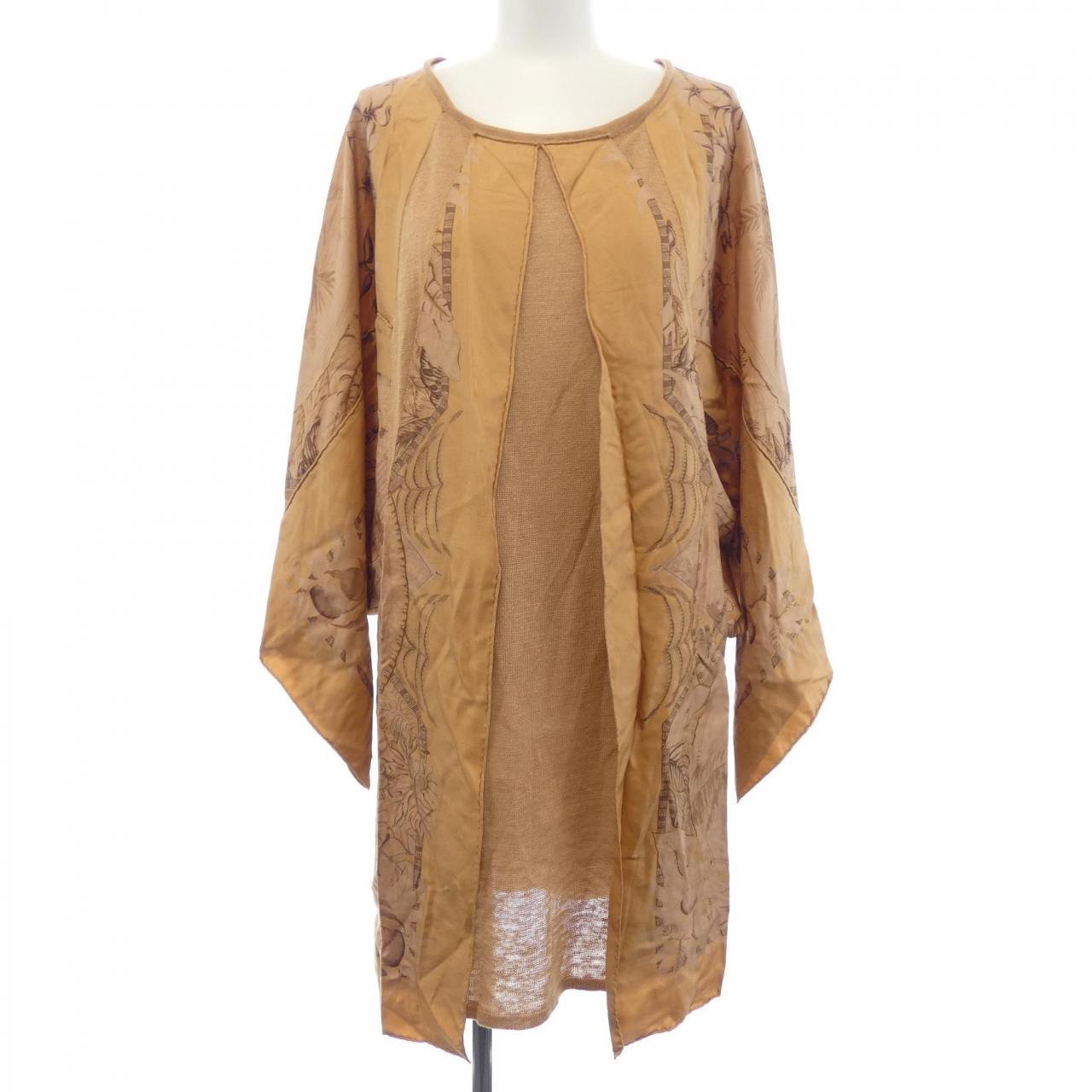 エルメス HERMES トップス