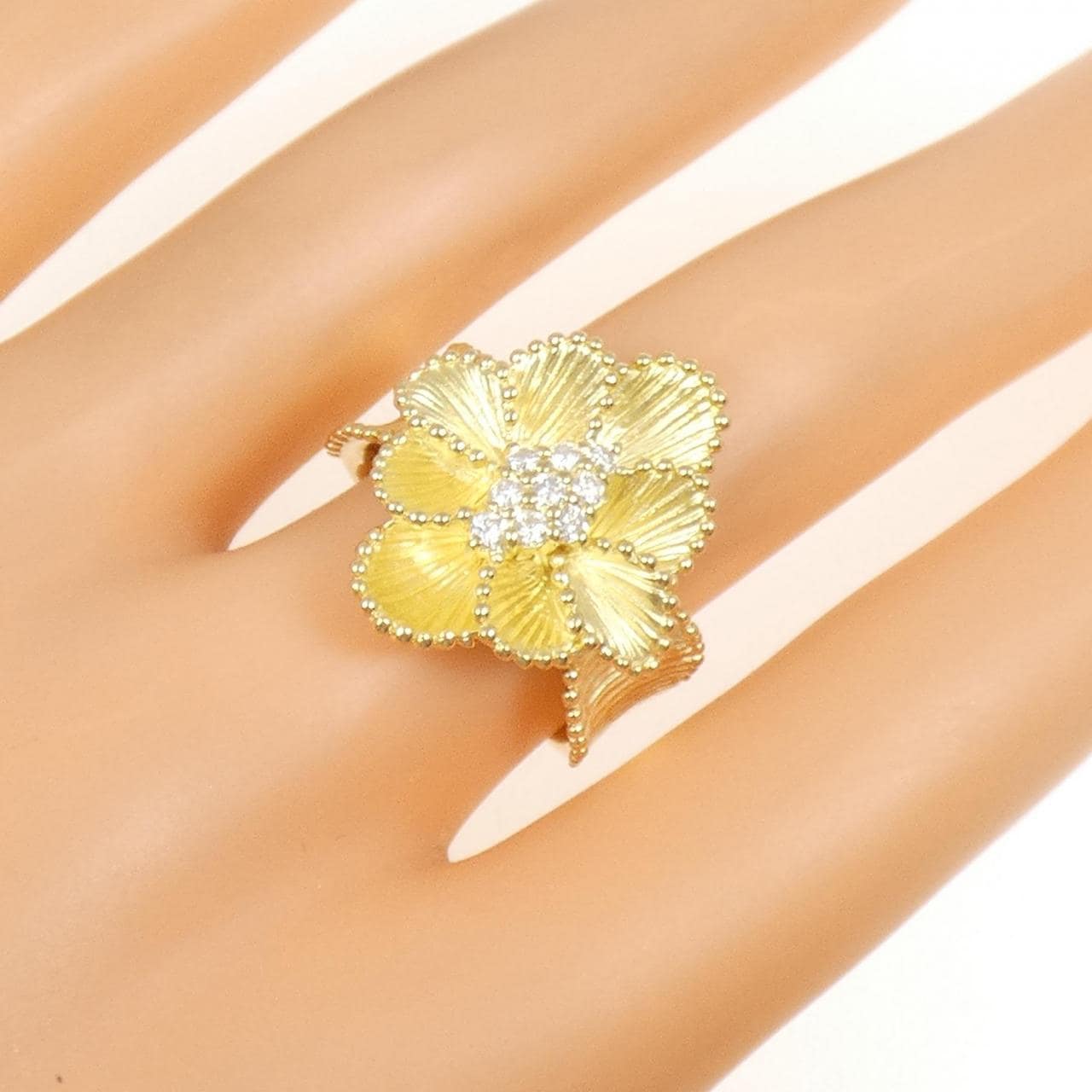K18YG フラワー ダイヤモンド リング 0.21CT