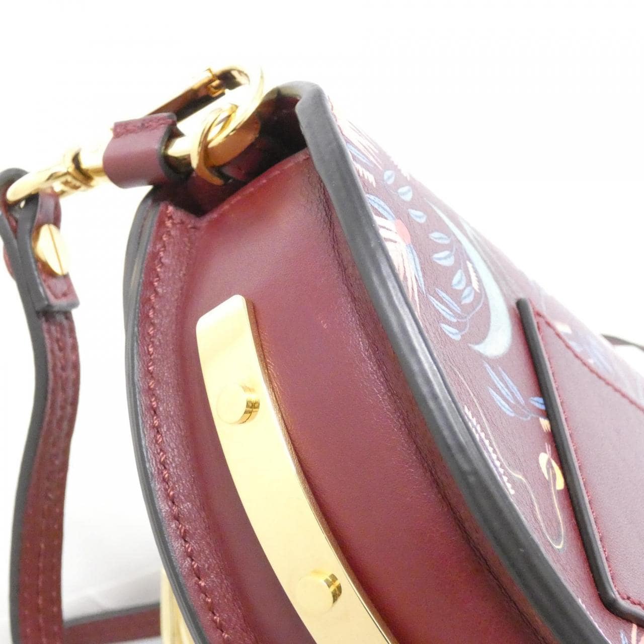 クロエ ナイル バッグ