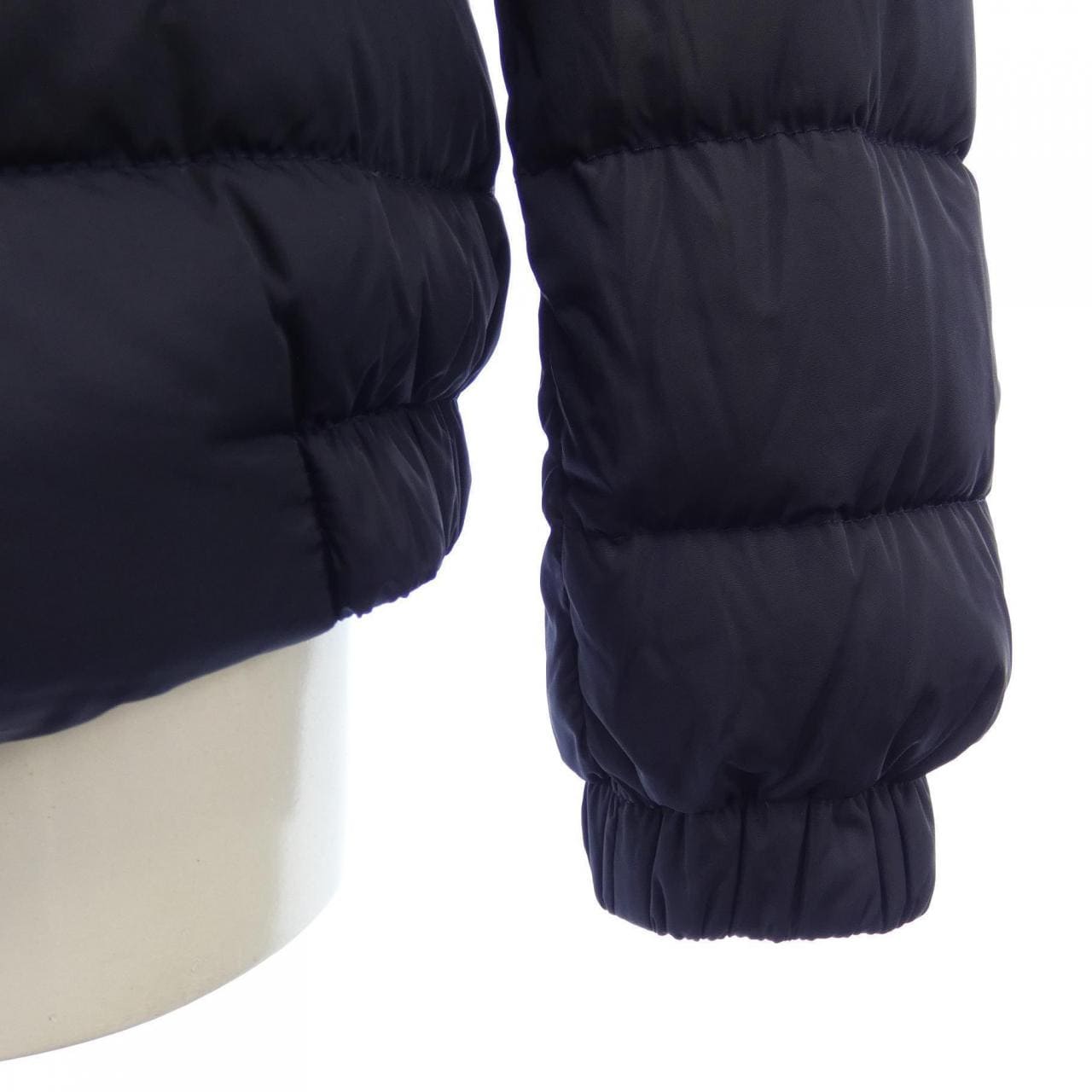 モンクレール MONCLER ダウンジャケット