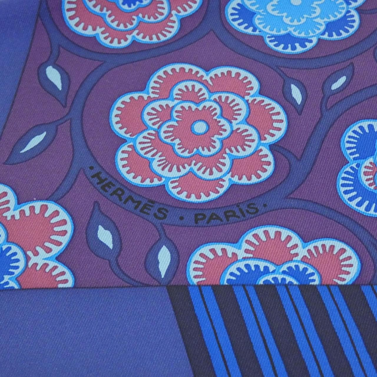 エルメス L'ART DU SARASA カレ 003273S スカーフ