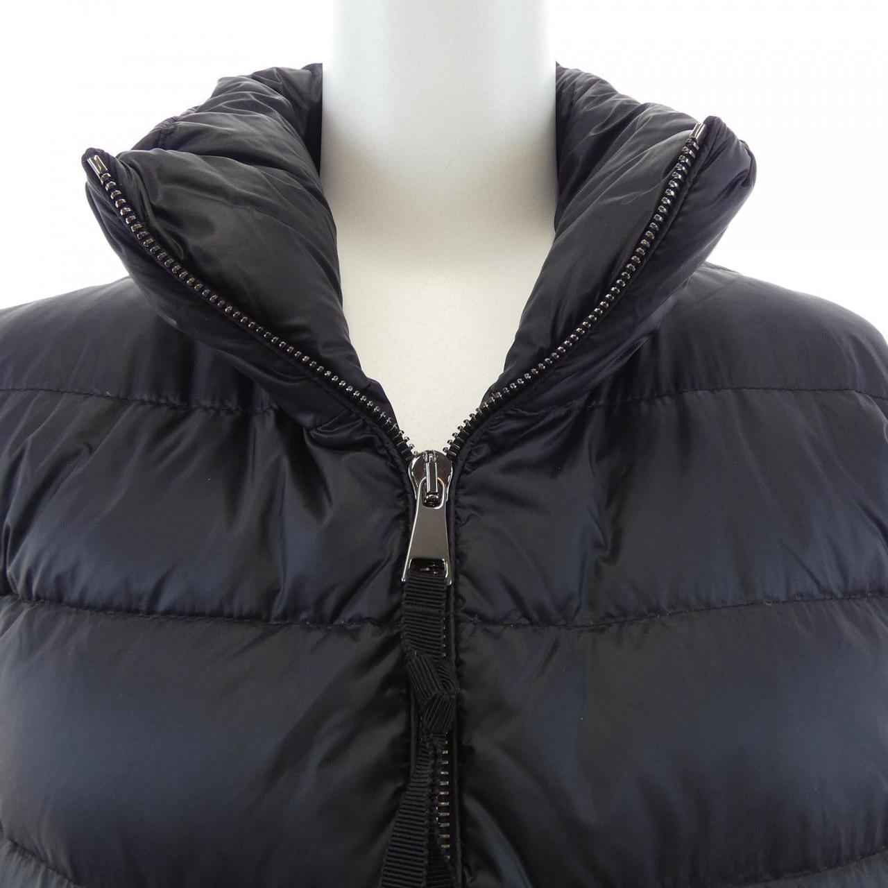 モンクレール MONCLER 20939B51100 ダウンジャケット