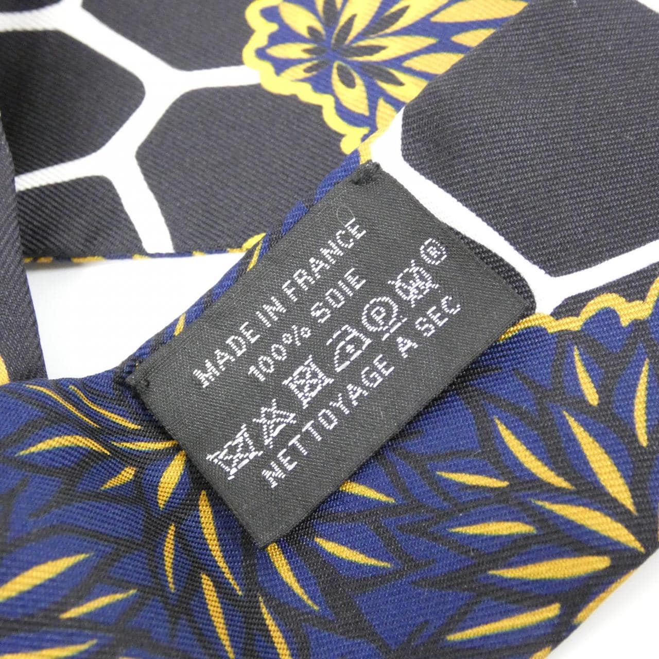 エルメス THE THREE GRACES ツイリー 063441S スカーフ