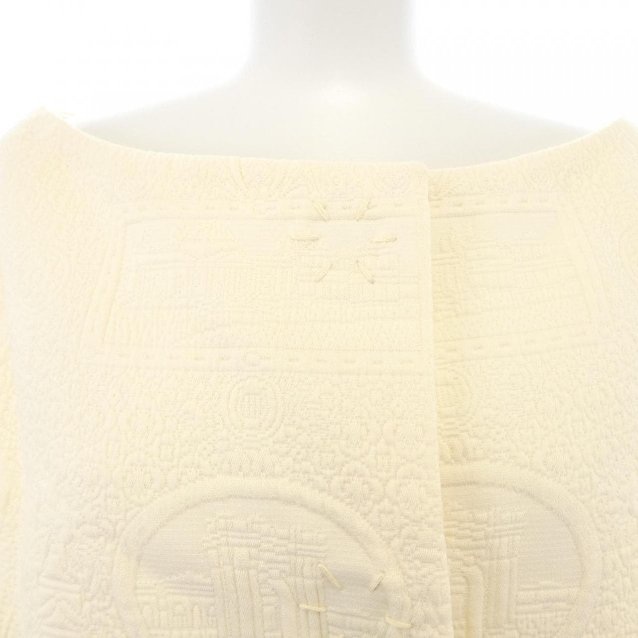 ジャンバティスタヴァリ GIAMBATTISTA VALLI ノーカラージャケット