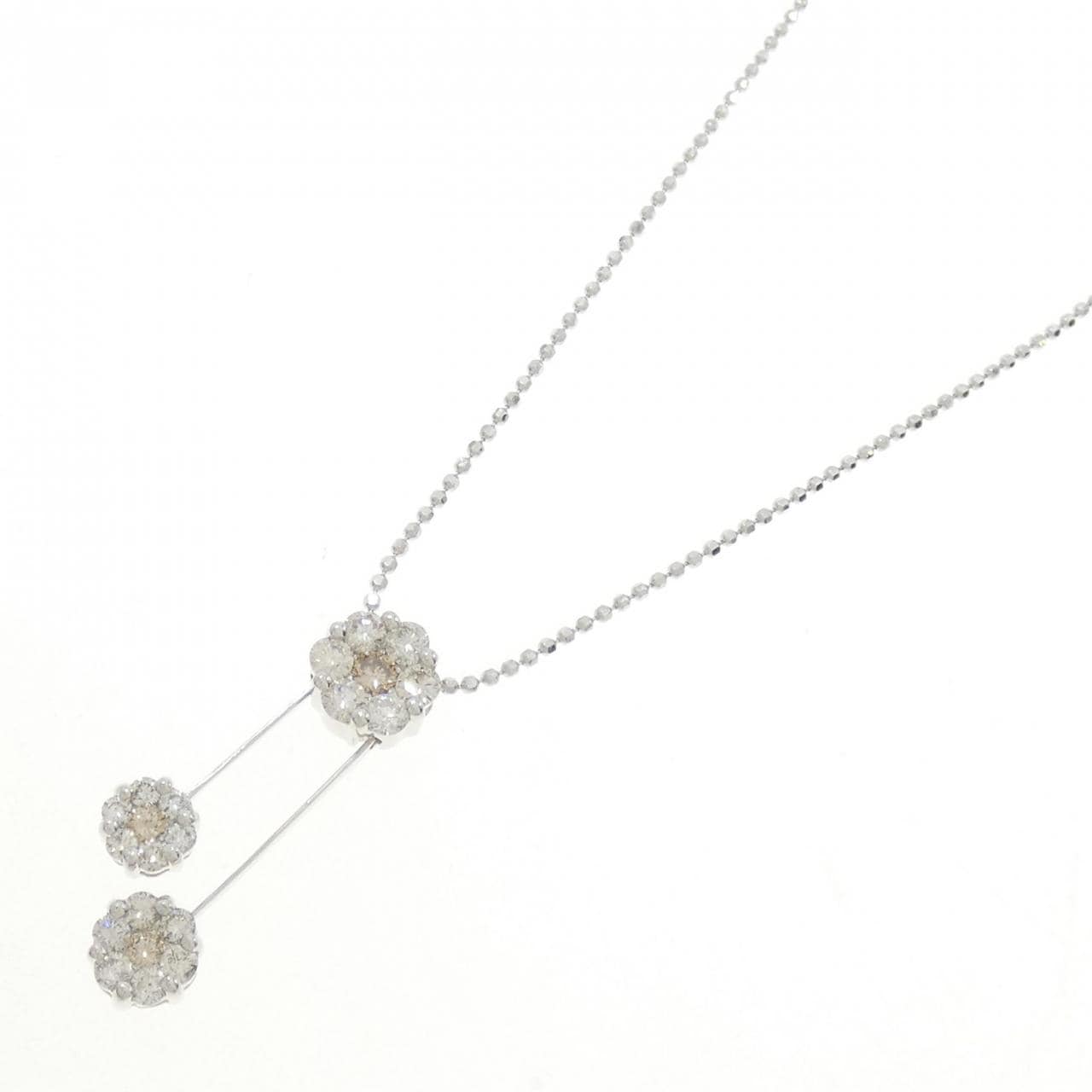 K18WG Flower Diamond Necklace 1.08CT