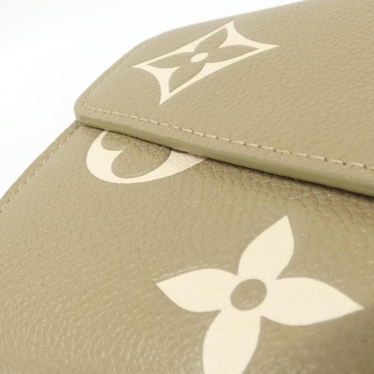 ルイヴィトン バイカラー モノグラム アンプラント ポルトフォイユ サラ M82516 財布