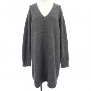バレンシアガ BALENCIAGA 365844 T7101 ニット